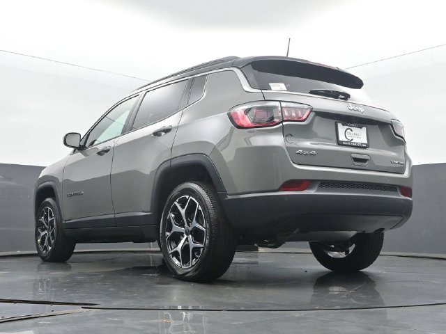 New 2026 Jeep Compass Limited w/ Sun, Sound & Navigation Group AWD/4WD image 47