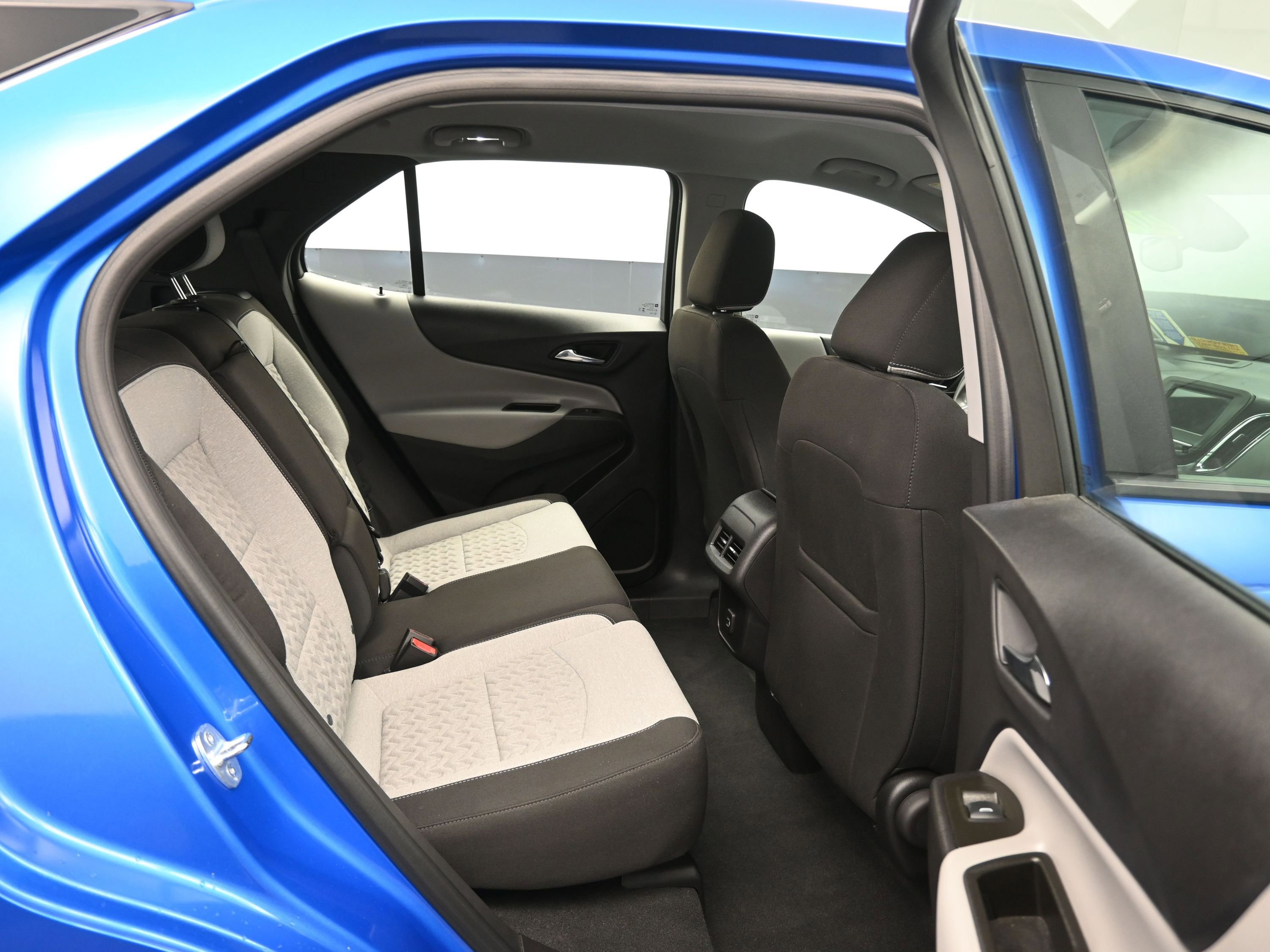 Used 2024 Chevrolet Equinox LS image 18