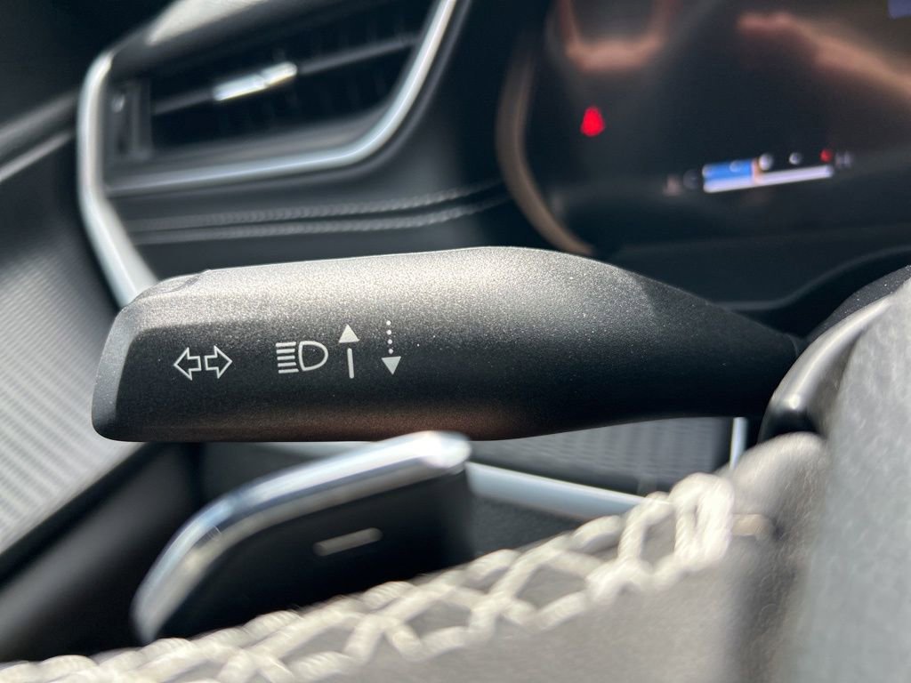 Used 2024 Jeep Grand Cherokee L Laredo w/ Luxury Tech Group I image 28