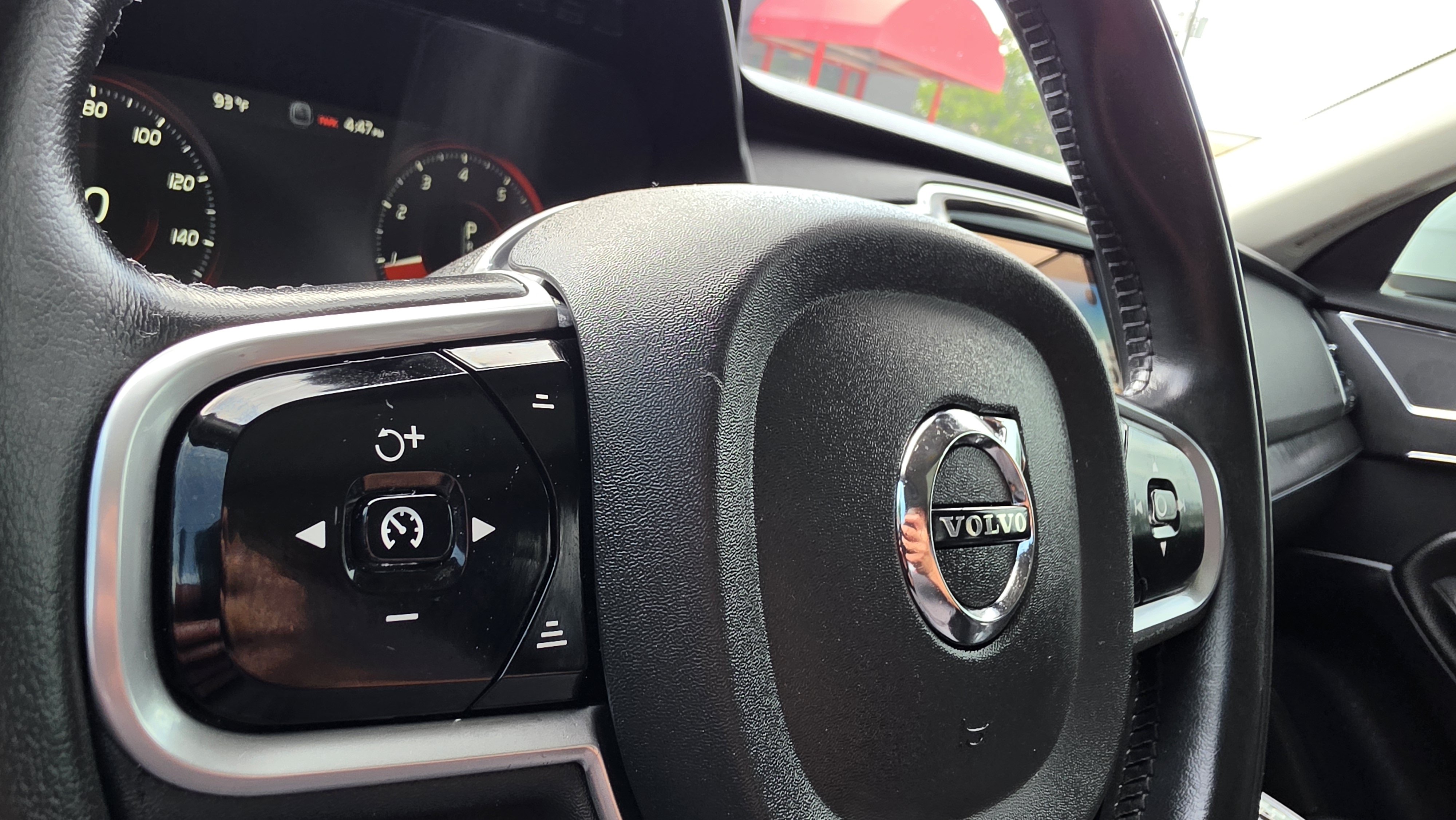 Used 2020 Volvo XC90 T6 Momentum AWD/4WD image 41