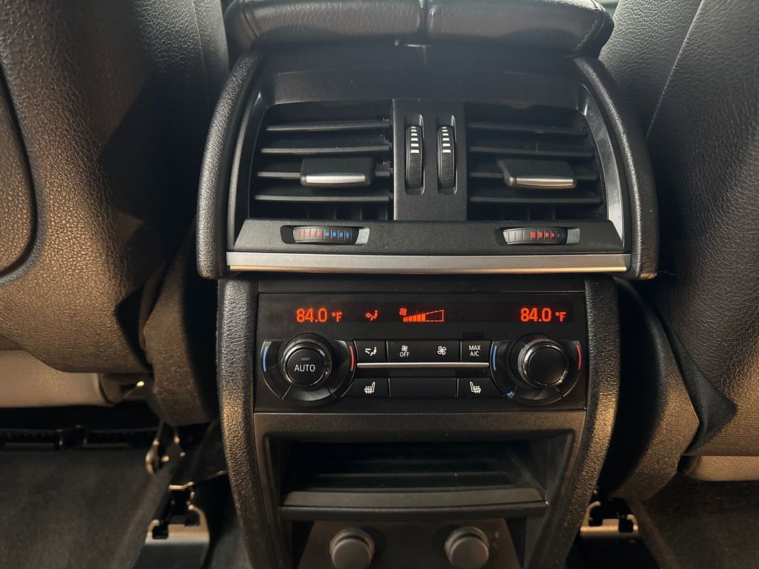 Used 2015 BMW X5 xDrive50i AWD/4WD image 19