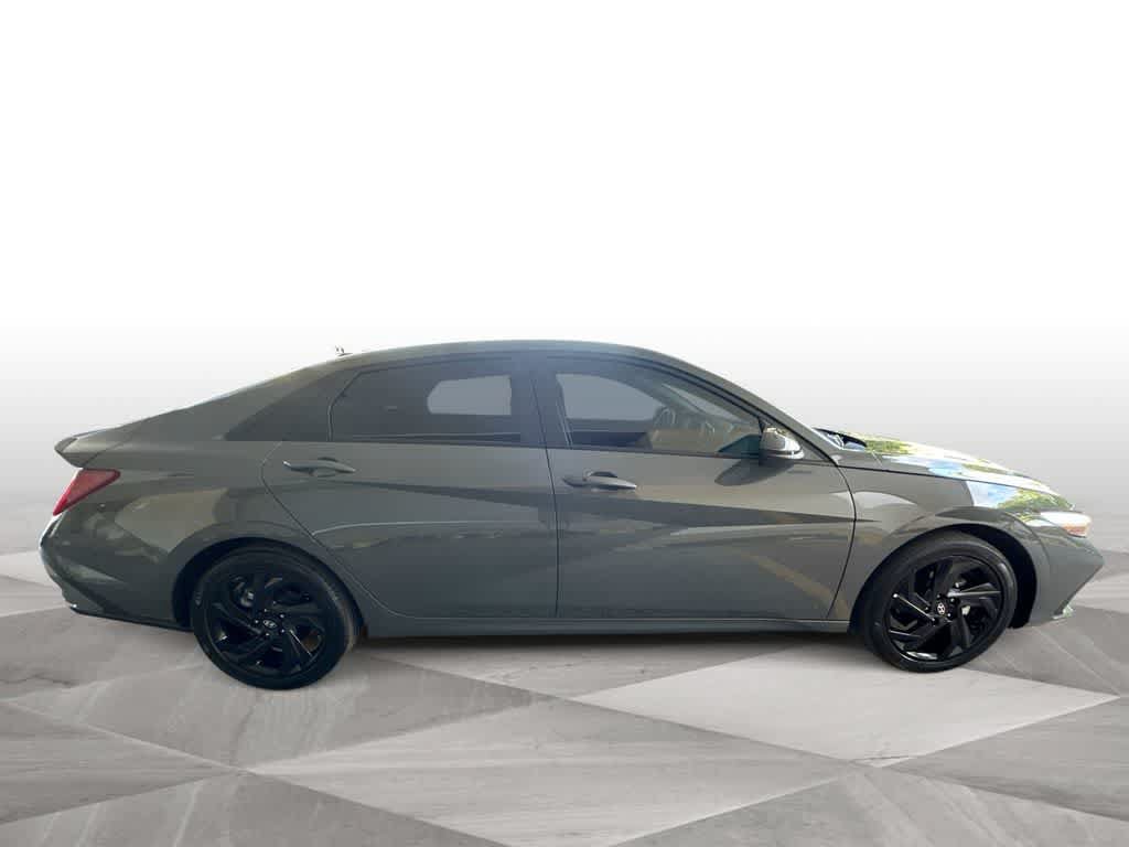 Used 2026 Hyundai Elantra Sport FWD image 9