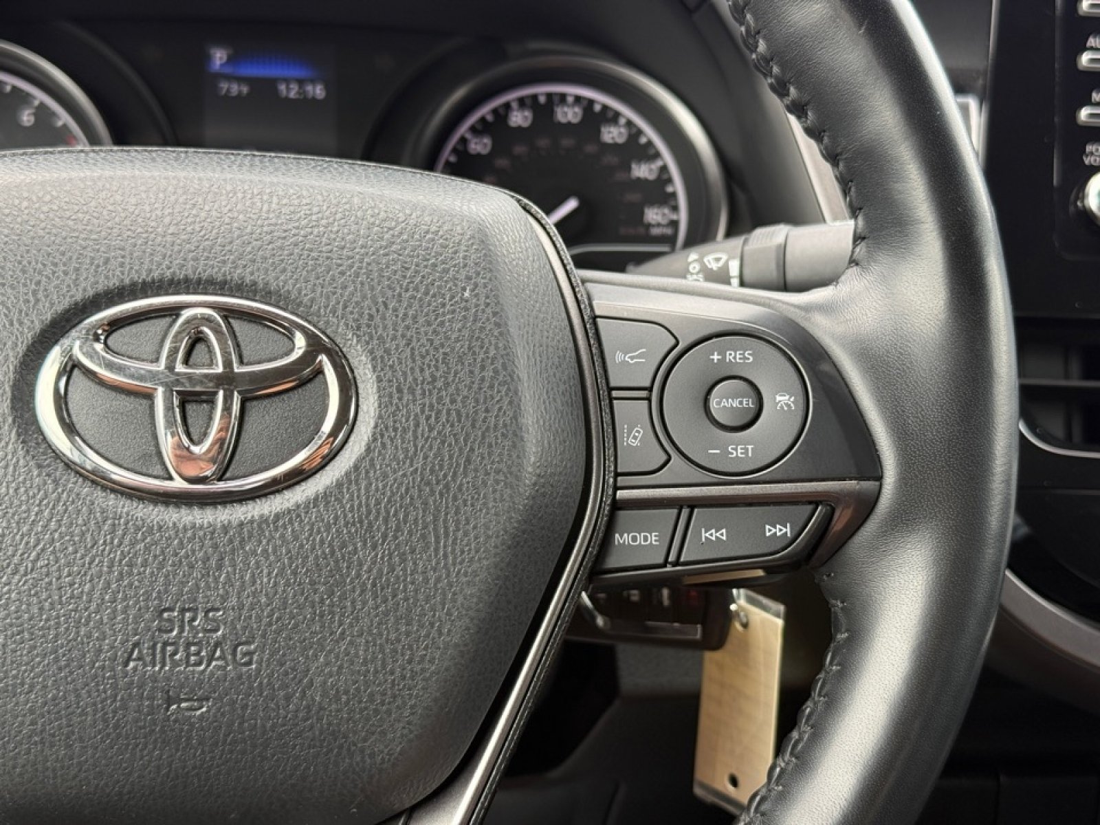 Used 2023 Toyota Camry SE FWD image 21