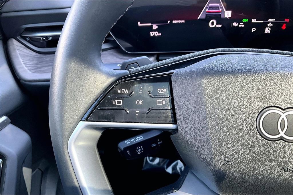 Used 2025 Audi Q5 Premium Plus w/ Premium Plus image 11