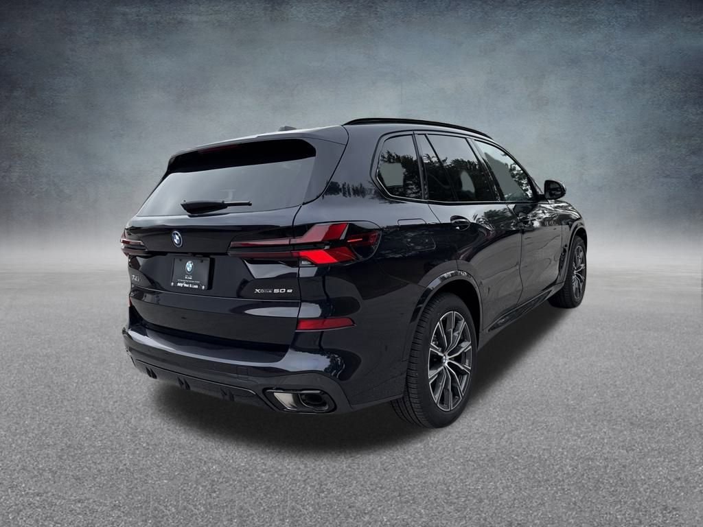 New 2026 BMW X5 xDrive50e image 5