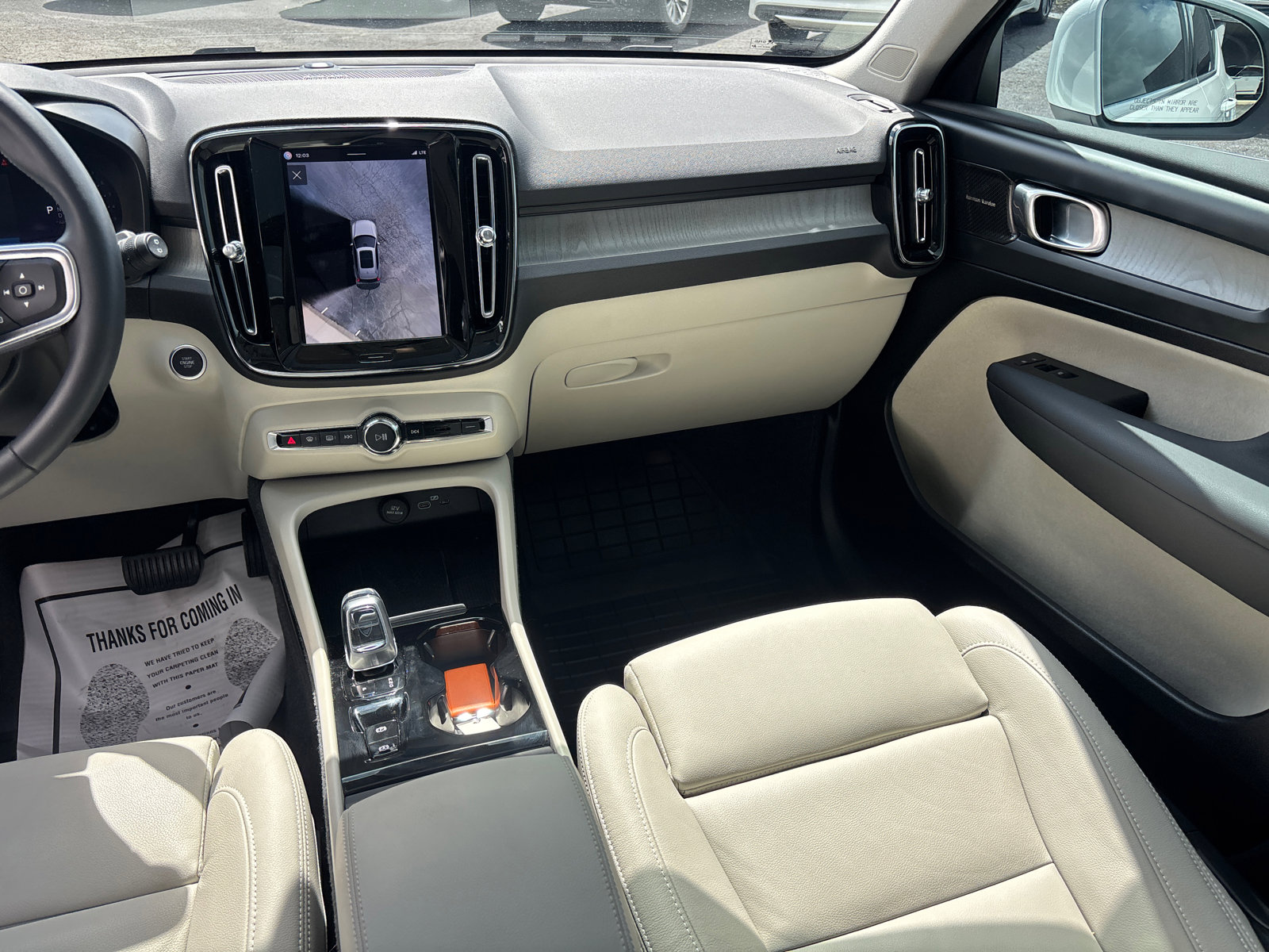 Used 2024 Volvo XC40 B5 Plus w/ Climate Package AWD/4WD image 30