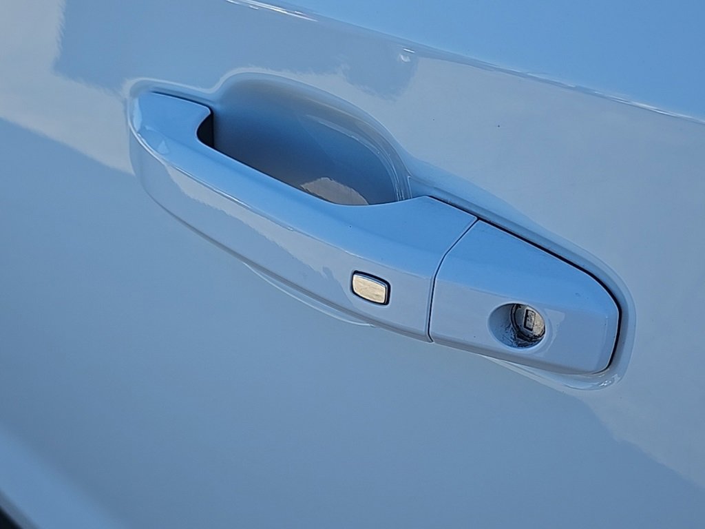 Used 2024 GMC Sierra 1500 AT4 w/ AT4 Preferred Package image 9