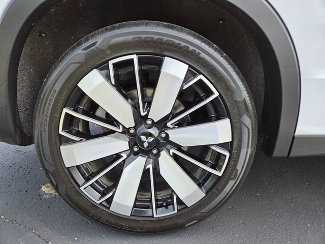 Used 2025 Mitsubishi Outlander SE AWD/4WD image 7