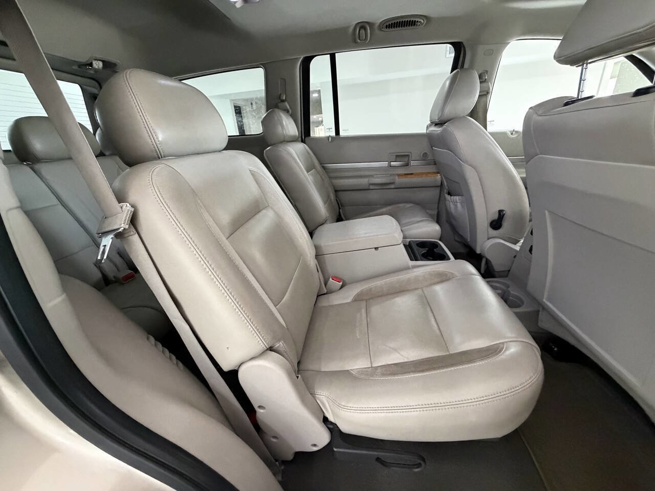 Used 2008 Chrysler Aspen Limited image 11