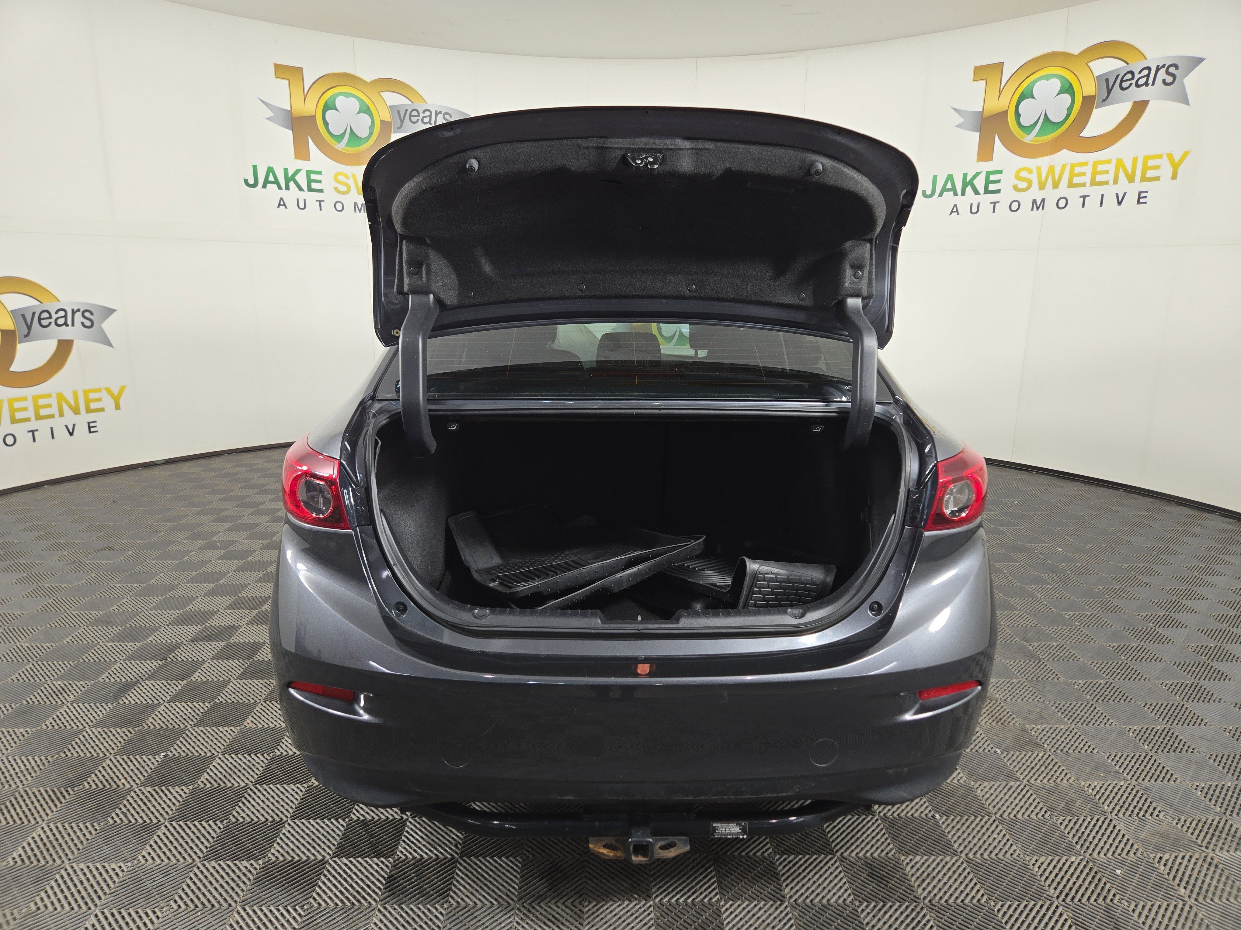 Used 2016 MAZDA MAZDA3 i Sport image 31