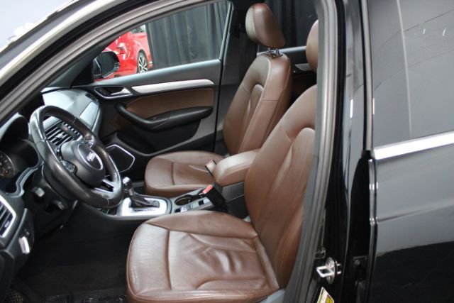 Used 2015 Audi Q3 2.0T Prestige w/ Prestige Package FWD image 13