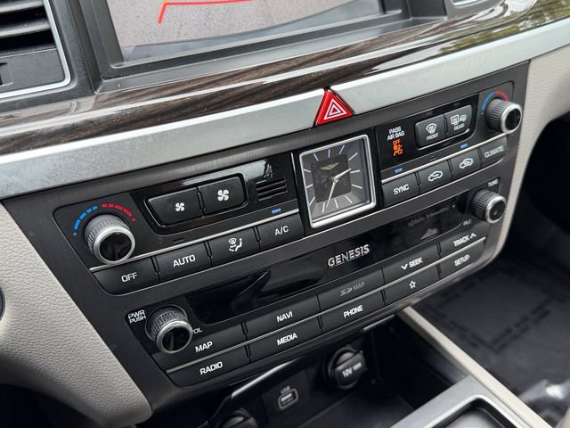Used 2019 Genesis G80 3.8 RWD image 25