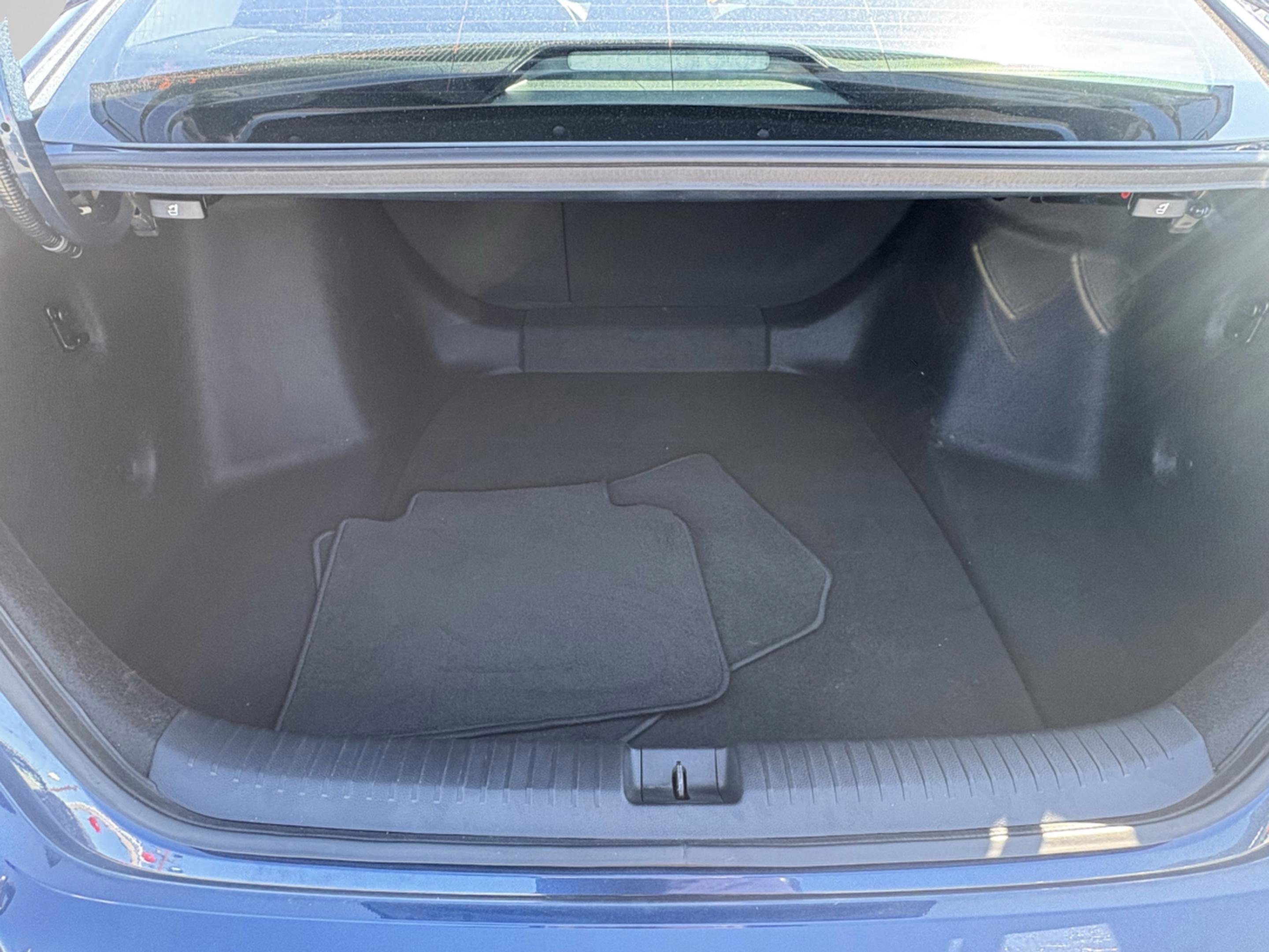 Used 2025 Honda Accord EX-L image 11