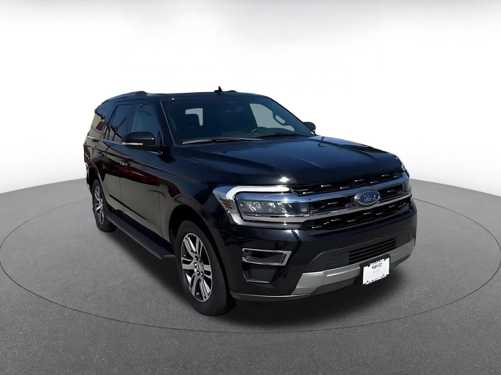 Used 2024 Ford Expedition Limited AWD/4WD image 3