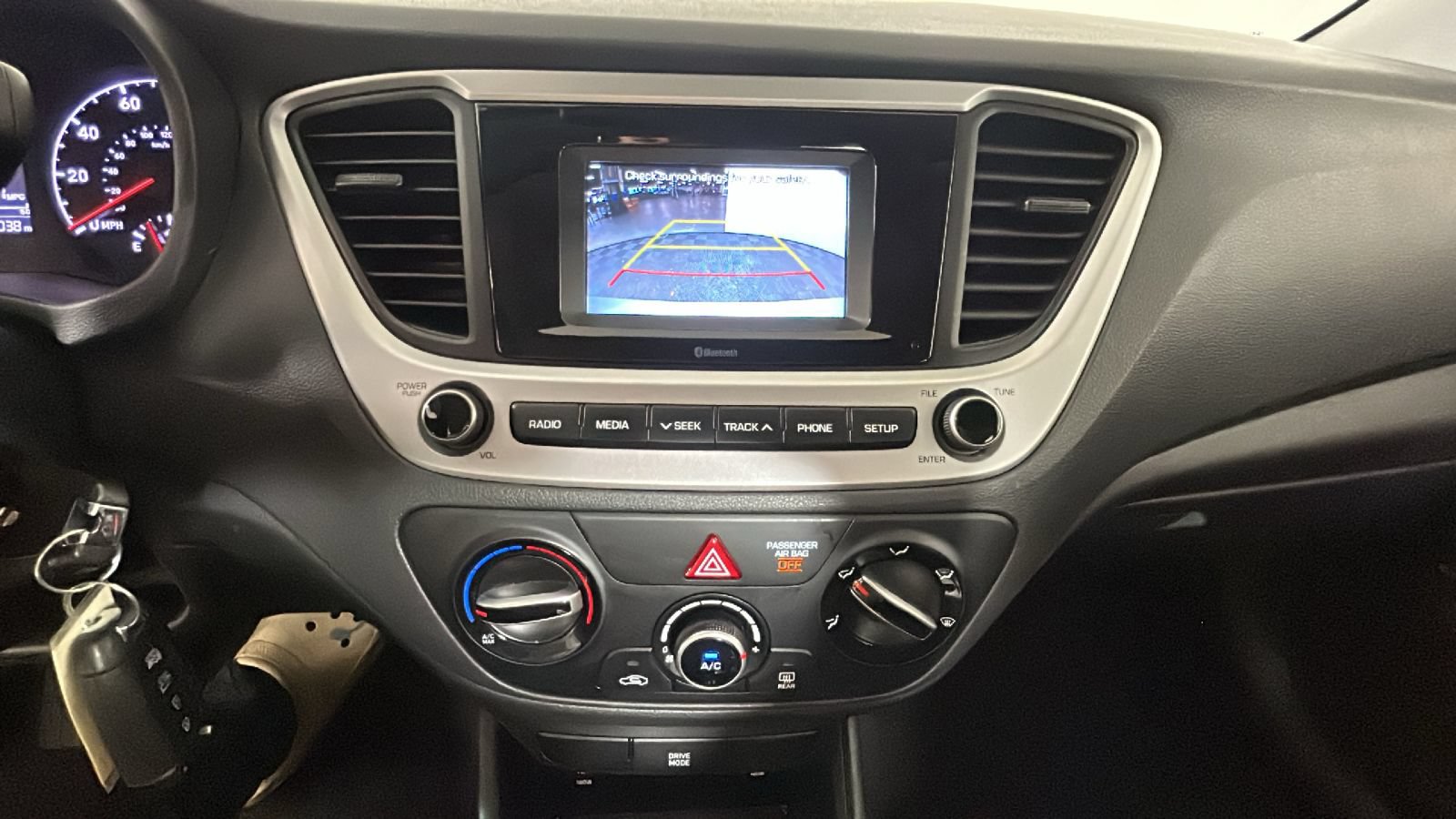 Used 2022 Hyundai Accent SE FWD image 27