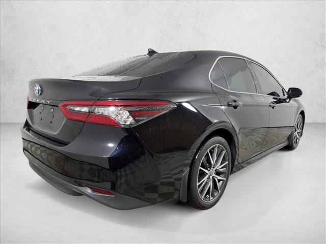 Used 2024 Toyota Camry XLE w/ Navigation Package FWD image 5