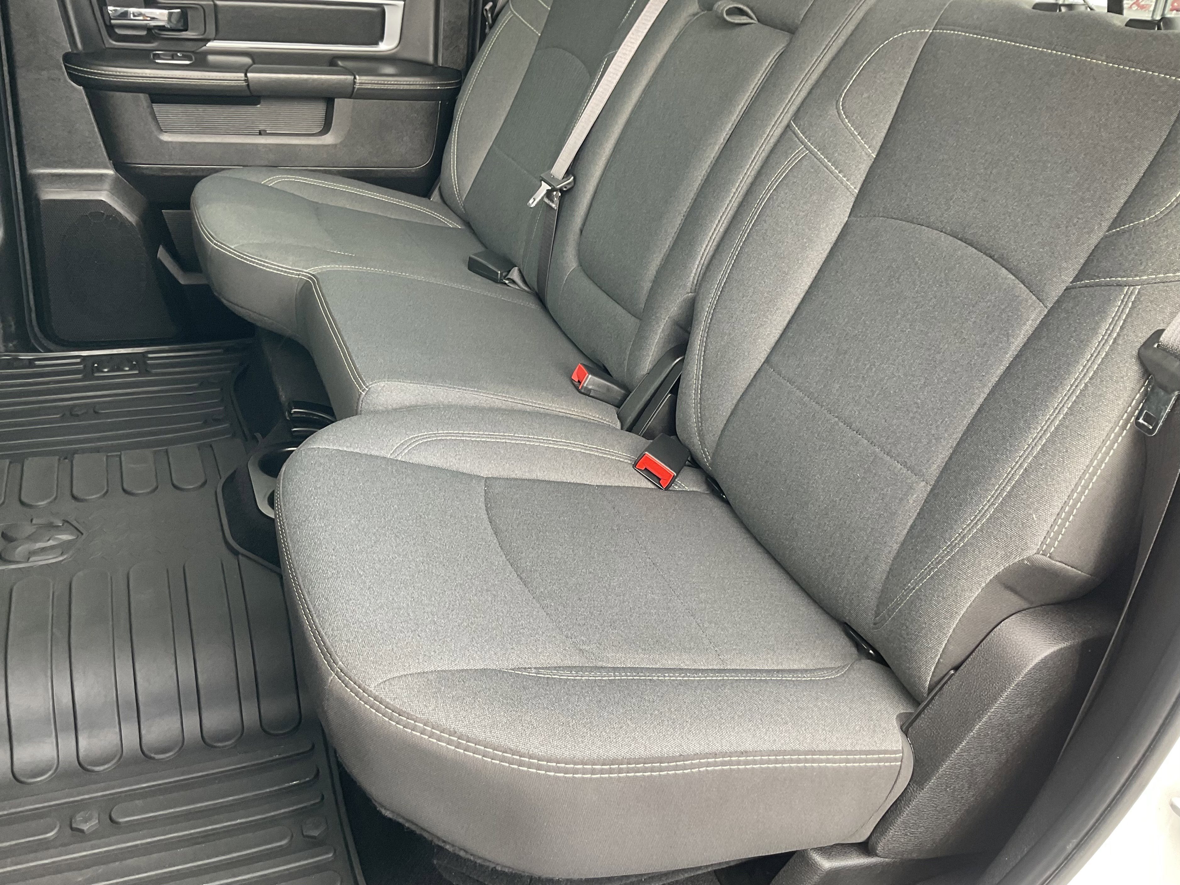 Used 2024 RAM 1500 Classic Warlock image 38