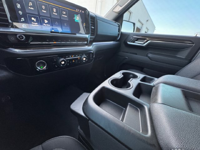 Used 2024 Chevrolet Silverado 1500 LT RWD image 10