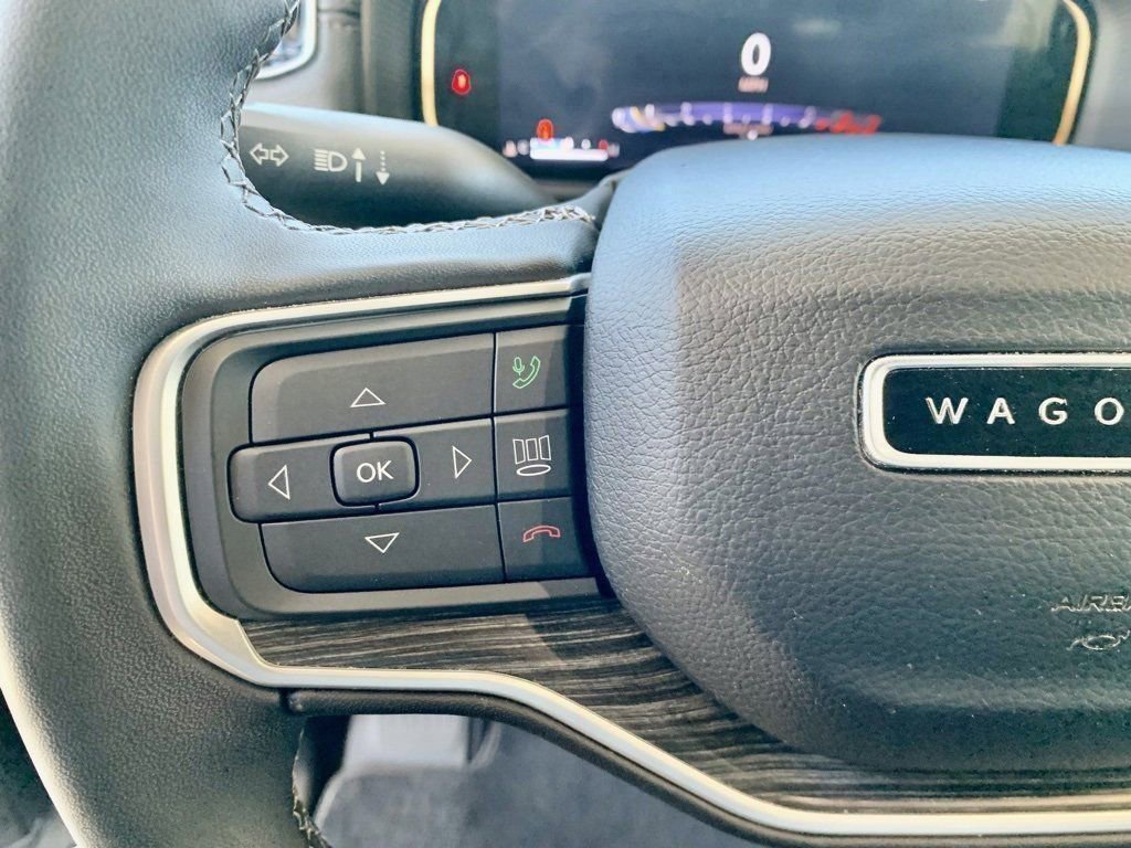 Used 2024 Jeep Wagoneer Series II w/ Flexible Seating Group AWD/4WD image 35