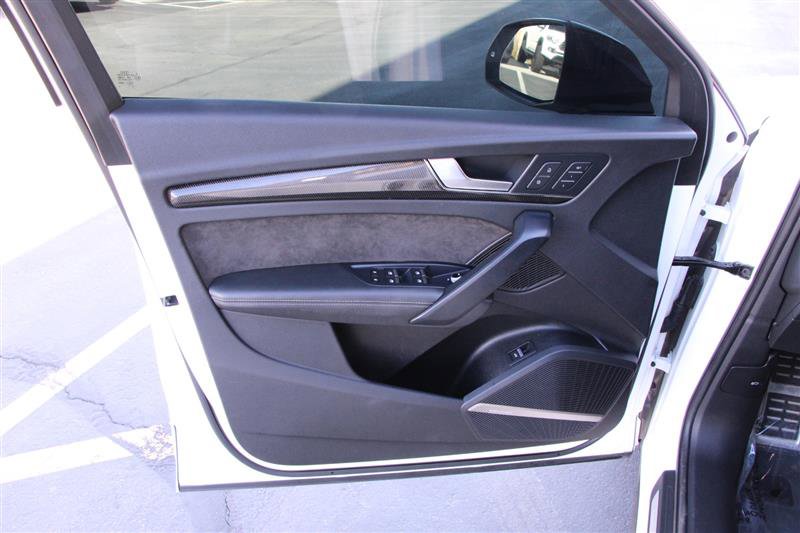Used 2020 Audi SQ5 Prestige w/ Prestige Package AWD/4WD image 11