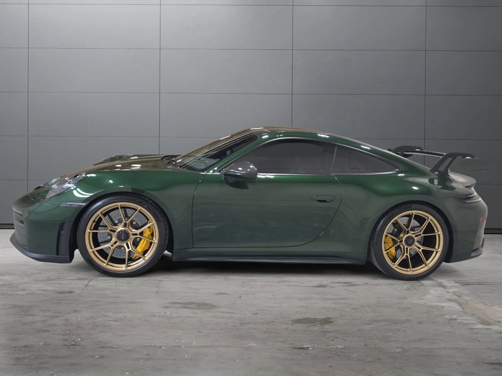 Used 2026 Porsche 911 GT3 RWD image 2