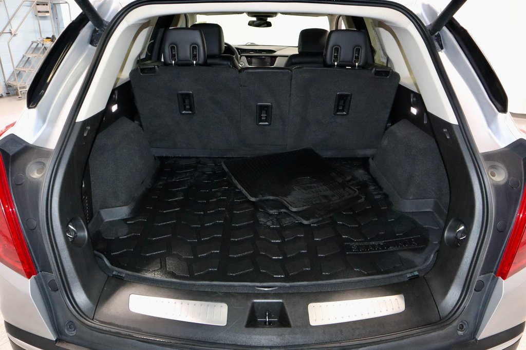 Used 2017 Cadillac XT5 Premium Luxury w/ LPO, Wheel Lock Package image 15