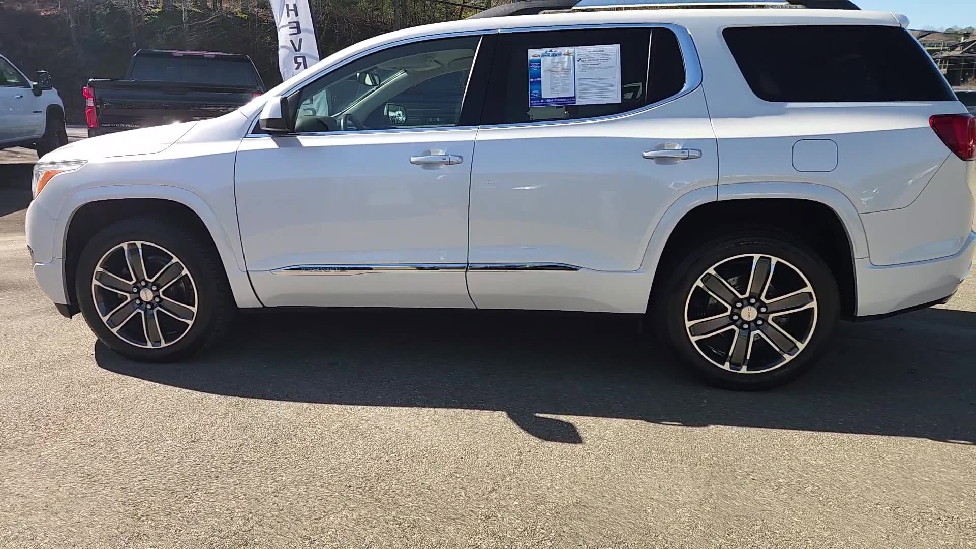 Used 2019 GMC Acadia Denali image 16