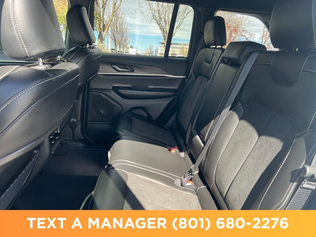 New 2026 Jeep Grand Cherokee Altitude AWD/4WD image 24