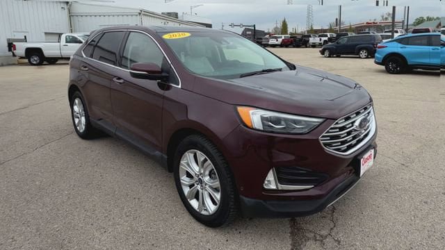 Used 2020 Ford Edge Titanium w/ Equipment Group 301A AWD/4WD image 3