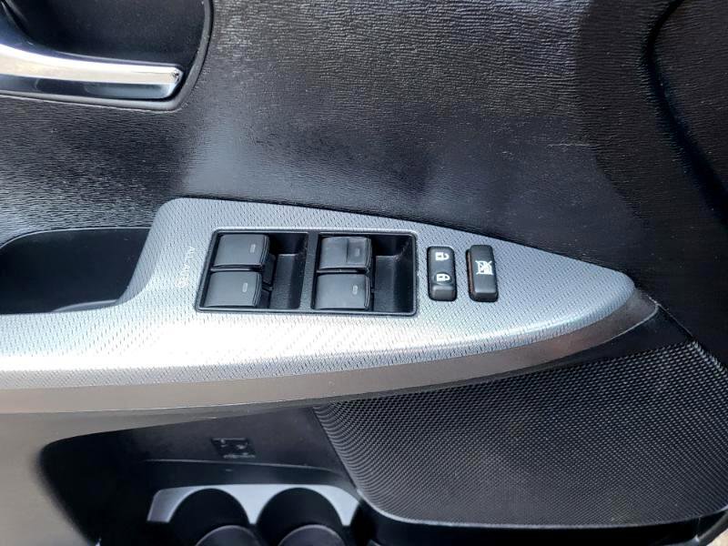 Used 2013 Toyota Venza LE image 19