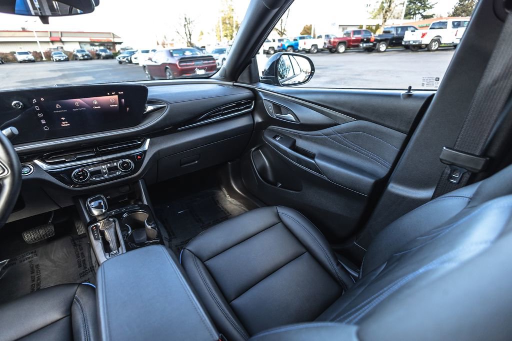 Used 2024 Buick Envista Sport Touring w/ Convenience I Package image 22