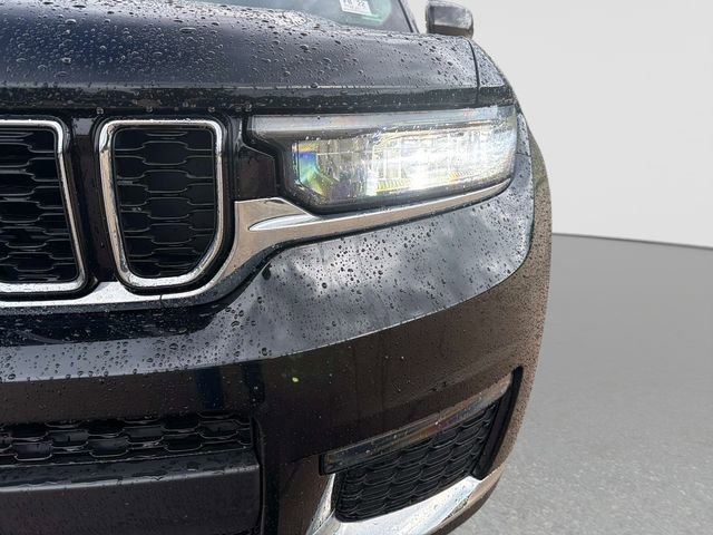 Used 2023 Jeep Grand Cherokee L Limited AWD/4WD image 10