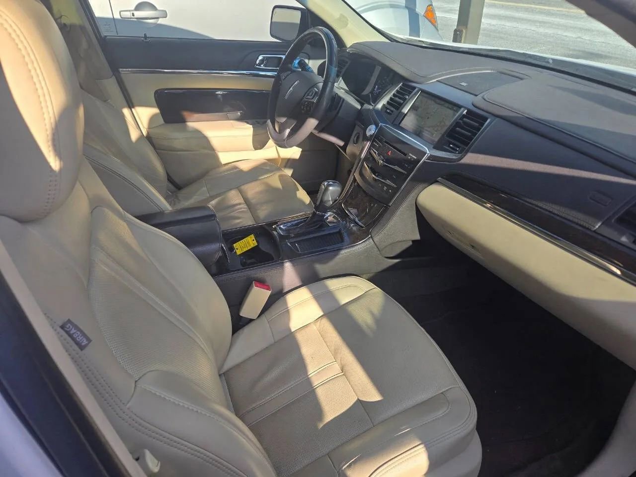 Used 2014 Lincoln MKS AWD w/ Equipment Group 101A image 21