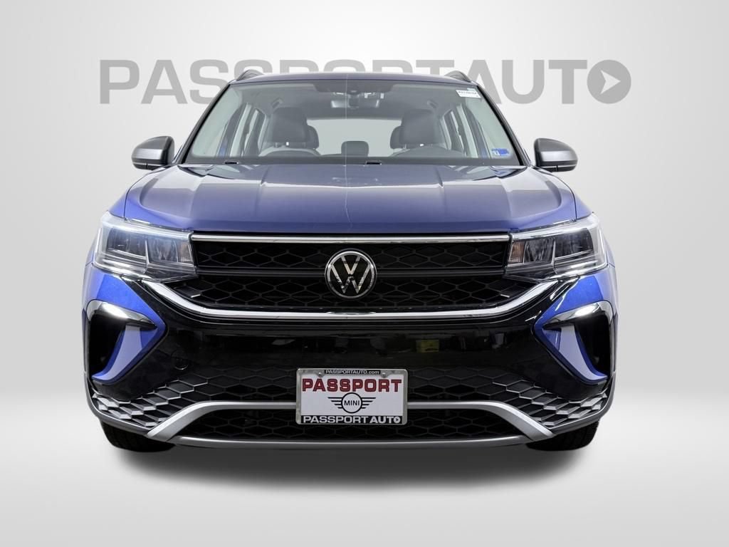 Used 2023 Volkswagen Taos S FWD image 2