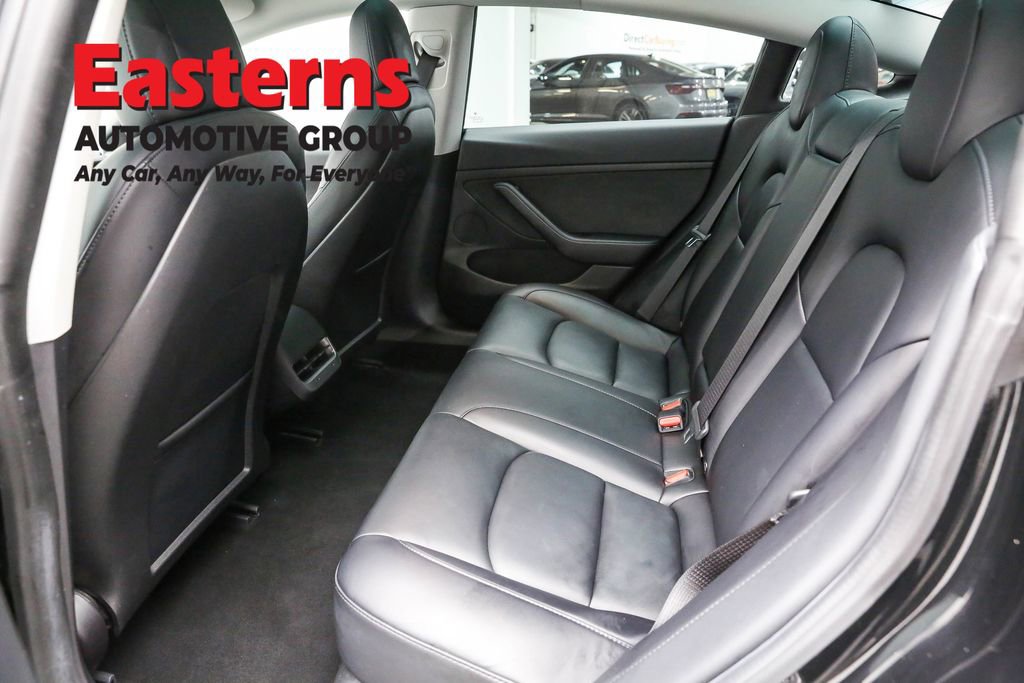 Used 2021 Tesla Model 3 Standard Range Plus image 19