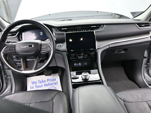 Used 2022 Jeep Grand Cherokee Limited image 29