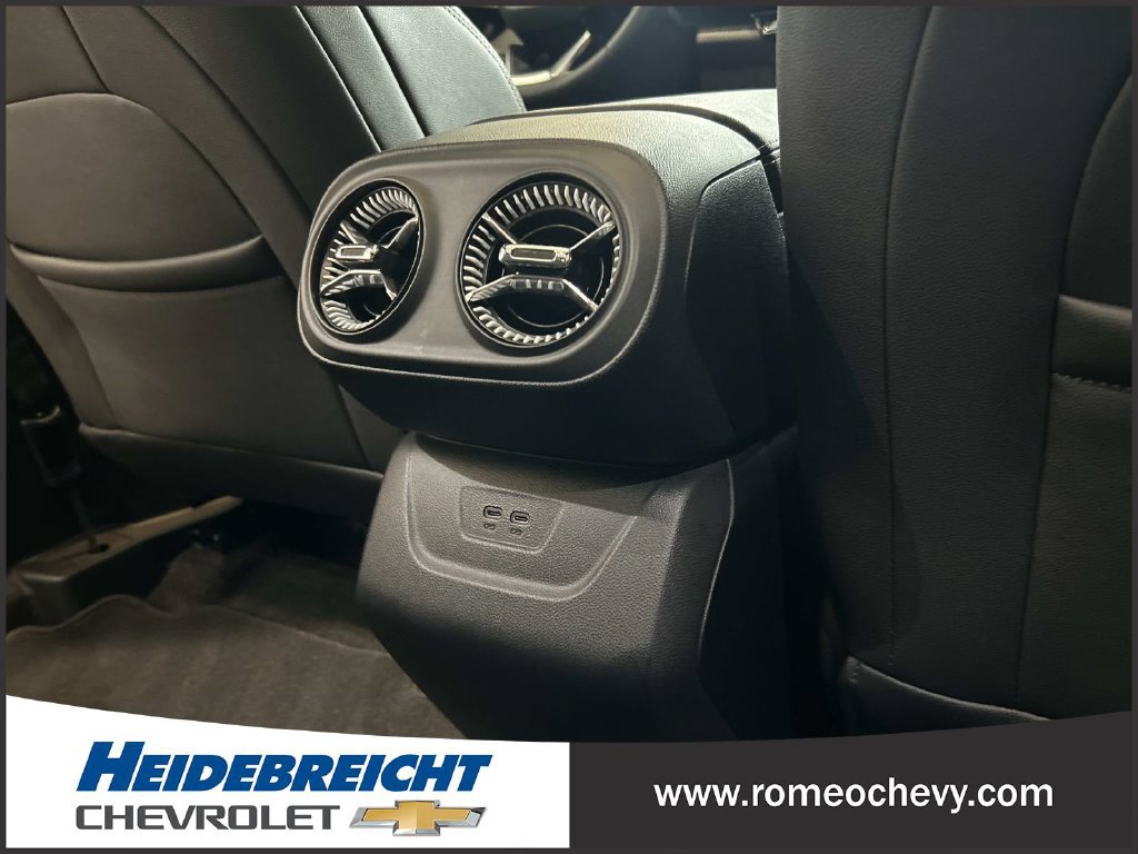 Used 2024 Chevrolet Blazer EV LT AWD/4WD image 17