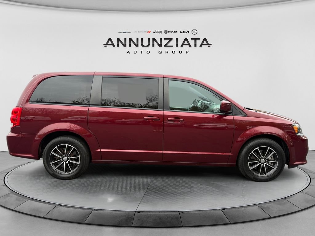 Used 2018 Dodge Grand Caravan SE FWD image 6