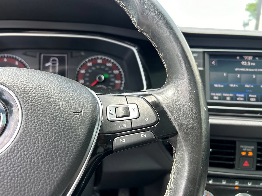 Used 2021 Volkswagen Jetta R-Line FWD image 13