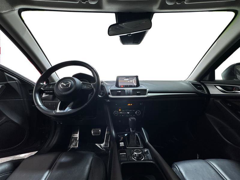 Used 2018 MAZDA MAZDA3 Touring FWD image 13