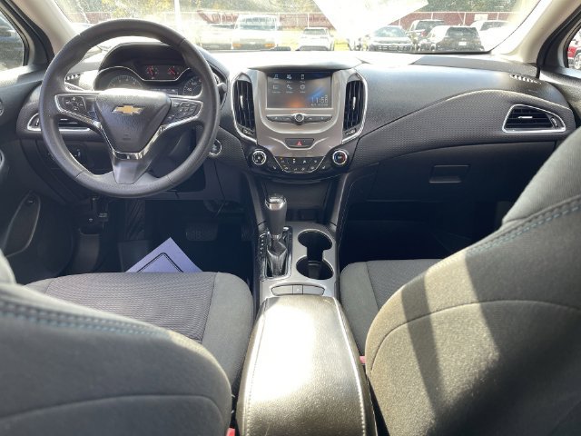 Used 2017 Chevrolet Cruze LT w/ Convenience Package FWD image 19