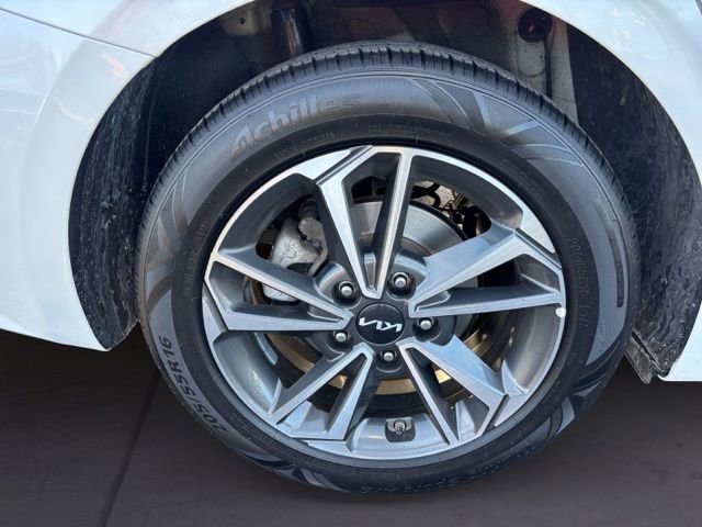 Certified 2023 Kia Forte LXS image 9