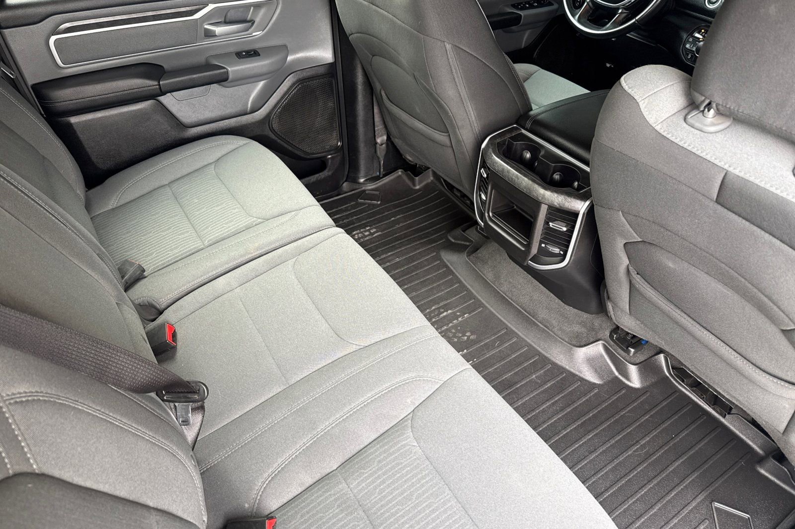 Used 2020 RAM 1500 Big Horn AWD/4WD image 16