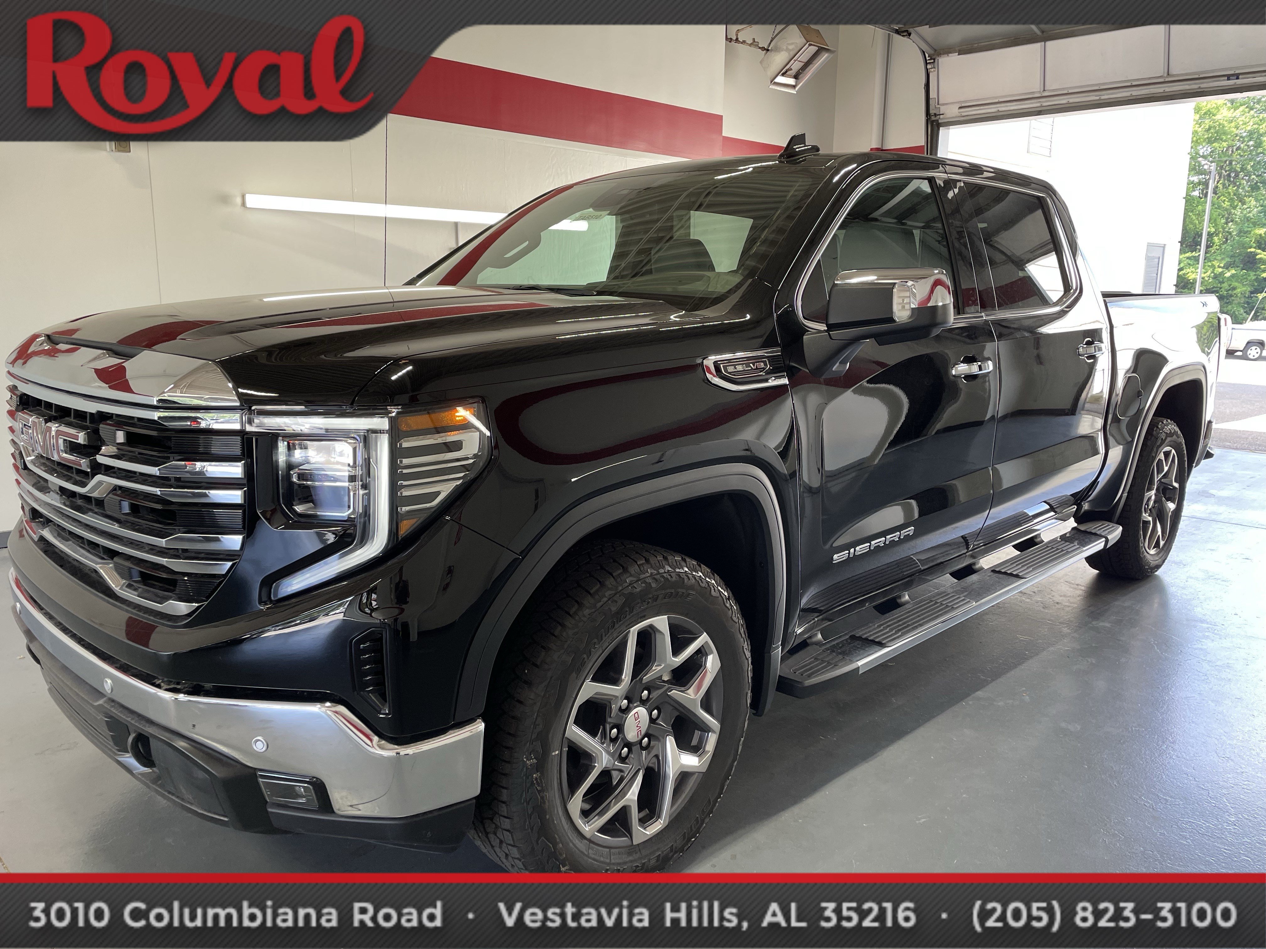New 2026 GMC Sierra 1500 SLT w/ SLT Premium Plus Package AWD/4WD image 1