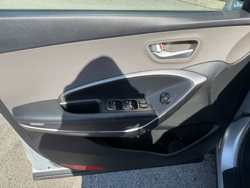 Used 2017 Hyundai Santa Fe Sport image 13