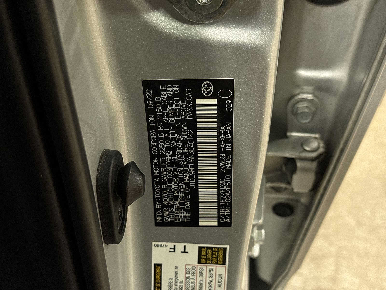 Used 2022 Toyota Prius LE AWD/4WD image 14
