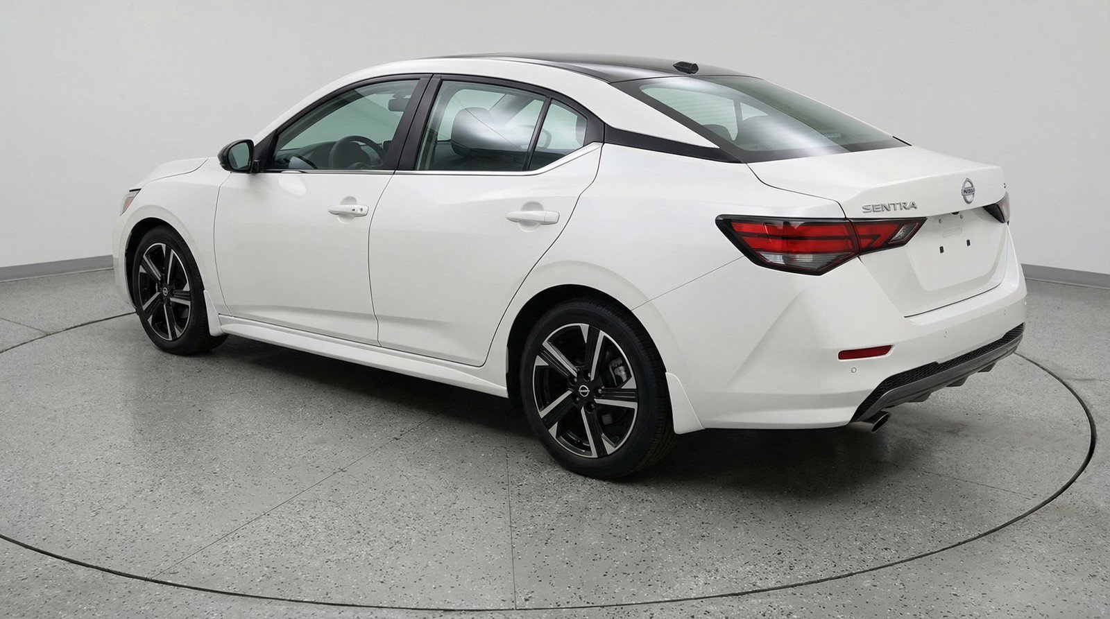 Used 2025 Nissan Sentra SV image 6