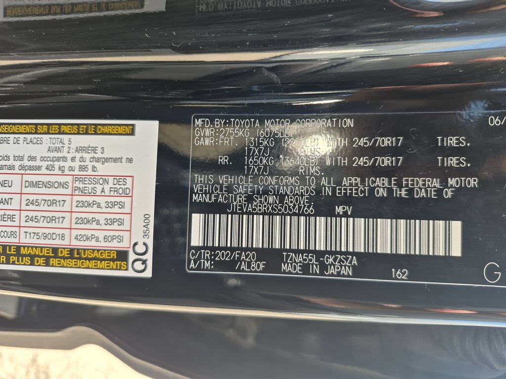 Used 2025 Toyota 4Runner SR5 AWD/4WD image 23