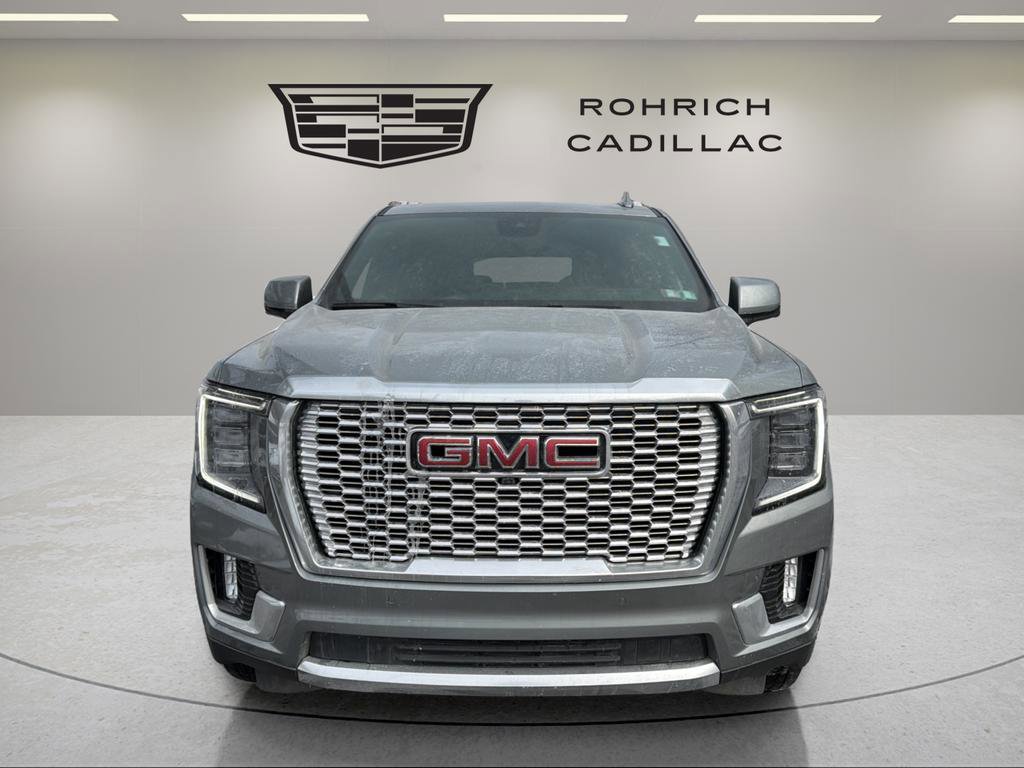 Used 2024 GMC Yukon XL Denali w/ Advanced Technology Package image 2