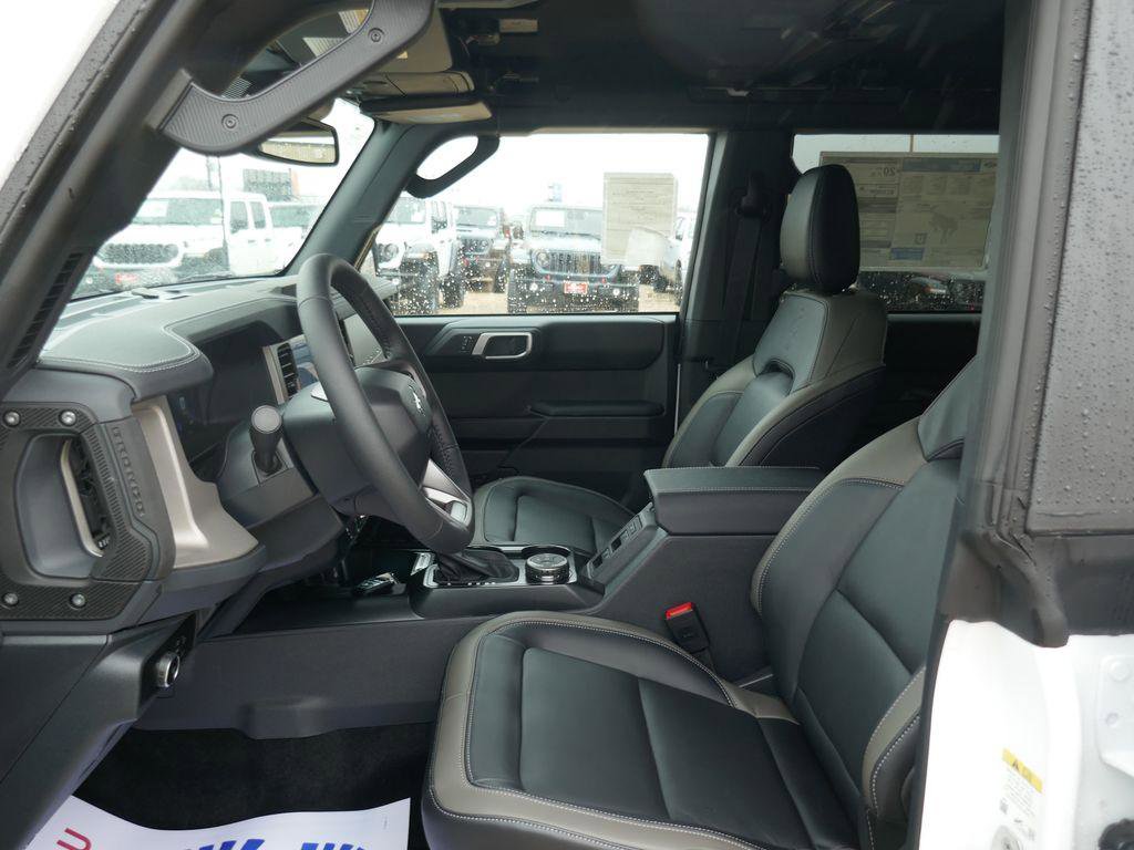 New 2026 Ford Bronco Outer Banks image 16